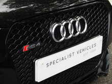 Audi RS4 Avant FSI V8