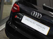 Audi RS4 Avant FSI V8