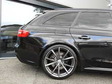 Audi RS4 Avant FSI V8