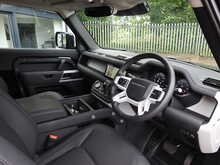 Land Rover Defender 90 P300 SE