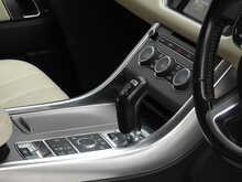 Land Rover Range Rover Sport SD V6 HSE