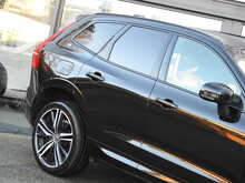 Volvo XC60 B5 MHEV R-Design Pro