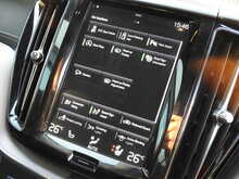 Volvo XC60 B5 MHEV R-Design Pro