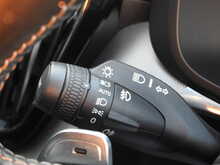 Volvo XC60 B5 MHEV R-Design Pro