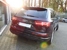 Audi Q7 TDI V6 S line