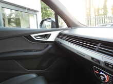 Audi Q7 TDI V6 S line