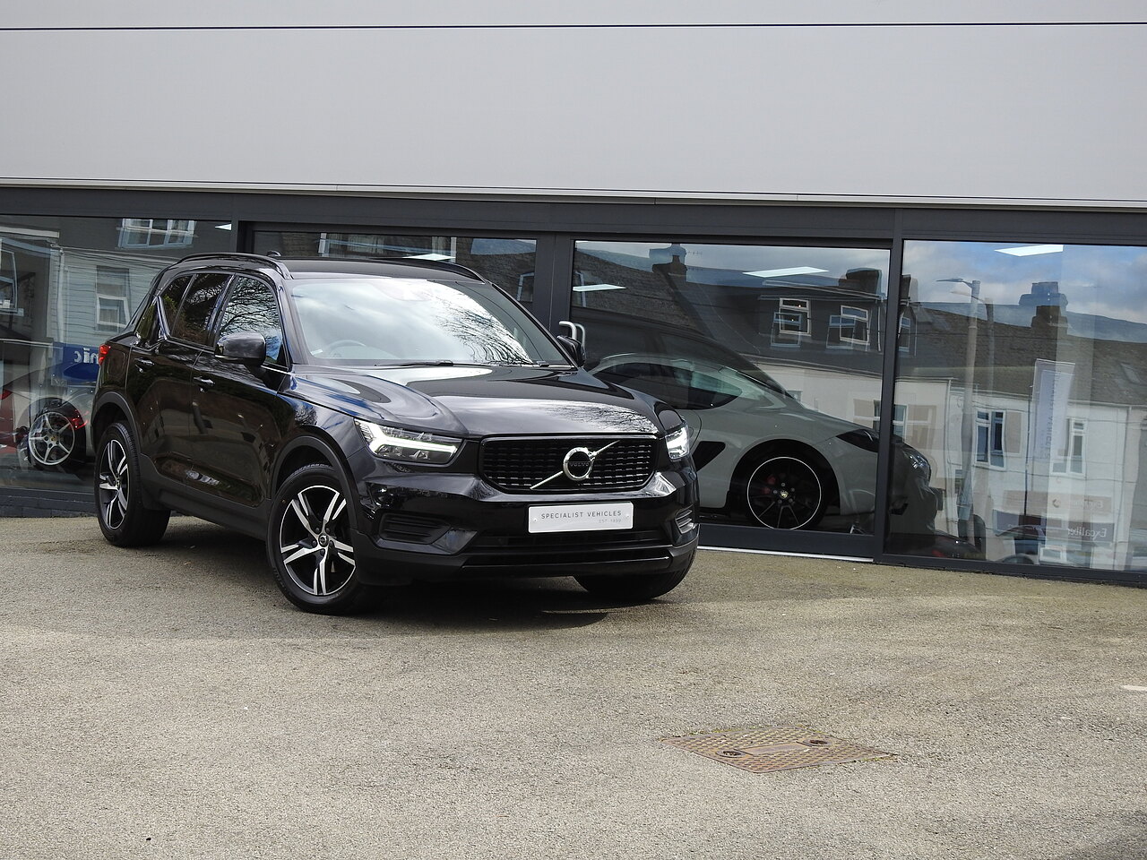Xc40 R Design T3 Used 2021 Volvo XC40 T3 R-Design For Sale in Devon (U13445 ...