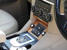 Land Rover Discovery 4 SD V6 HSE