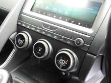 Jaguar E-PACE D180 R-Dynamic S