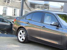 BMW 3 Series 320i SE