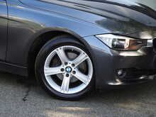 BMW 3 Series 320i SE