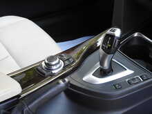 BMW 3 Series 320i SE