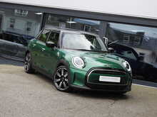 MINI Hatch Cooper Exclusive