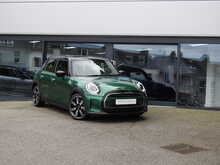 MINI Hatch Cooper Exclusive