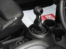 MINI Hatch Cooper Exclusive