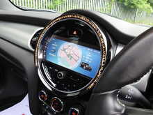 MINI Hatch Cooper Exclusive