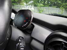 MINI Hatch Cooper Exclusive