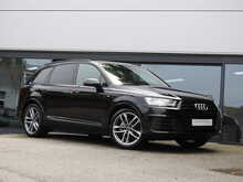 Audi Q7 TDI V6 Black Edition