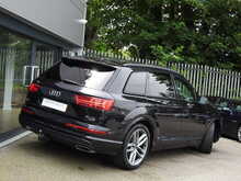 Audi Q7 TDI V6 Black Edition