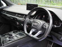 Audi Q7 TDI V6 Black Edition