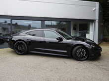 Porsche Taycan Performance Plus Turbo 