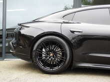 Porsche Taycan Performance Plus Turbo 