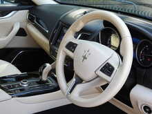 Maserati Levante D V6