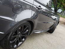 Land Rover Range Rover Sport D300 MHEV HSE Dynamic Black