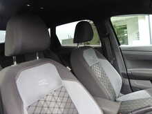 Volkswagen Taigo TSI R-Line