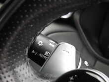 Land Rover Range Rover Velar P250 R-Dynamic HSE