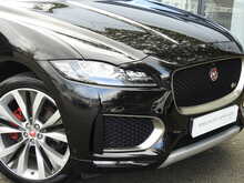 Jaguar F-PACE V6 S