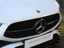 Mercedes-Benz CLA CLA180h MHEV AMG Line