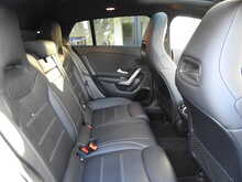 Mercedes-Benz CLA CLA180h MHEV AMG Line