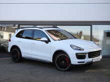 Porsche Cayenne T V8 Turbo