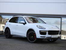 Porsche Cayenne T V8 Turbo