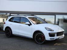 Porsche Cayenne T V8 Turbo