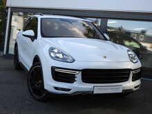 Porsche Cayenne T V8 Turbo