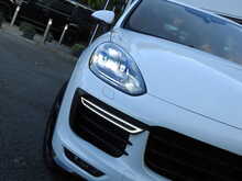 Porsche Cayenne T V8 Turbo