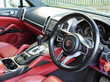 Porsche Cayenne T V8 Turbo