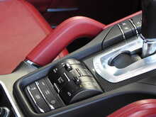 Porsche Cayenne T V8 Turbo