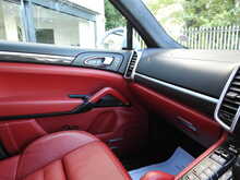 Porsche Cayenne T V8 Turbo