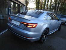 Audi A4 TDI V6 S line Quattro