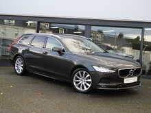 Volvo V90 D4 Momentum Plus