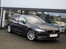 Volvo V90 D4 Momentum Plus