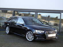 Audi S4 Avant TFSI V6 Quattro
