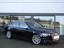 Audi S4 Avant TFSI V6 Quattro