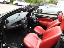 Ford Streetka Red
