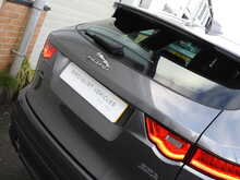 Jaguar F-PACE P250i R-Sport