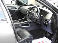 Jaguar F-PACE P250i R-Sport