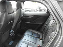 Jaguar F-PACE P250i R-Sport